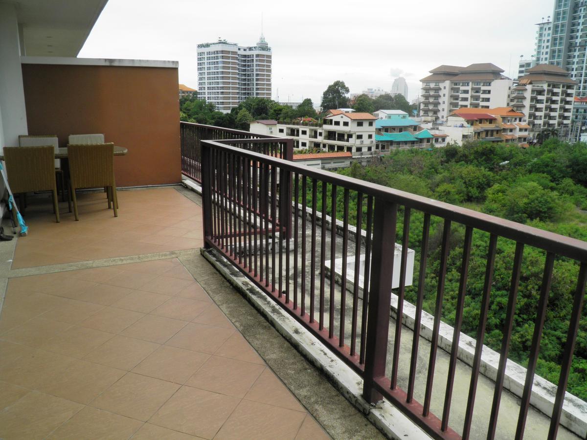 Diamond Suite Pattaya Exterior foto