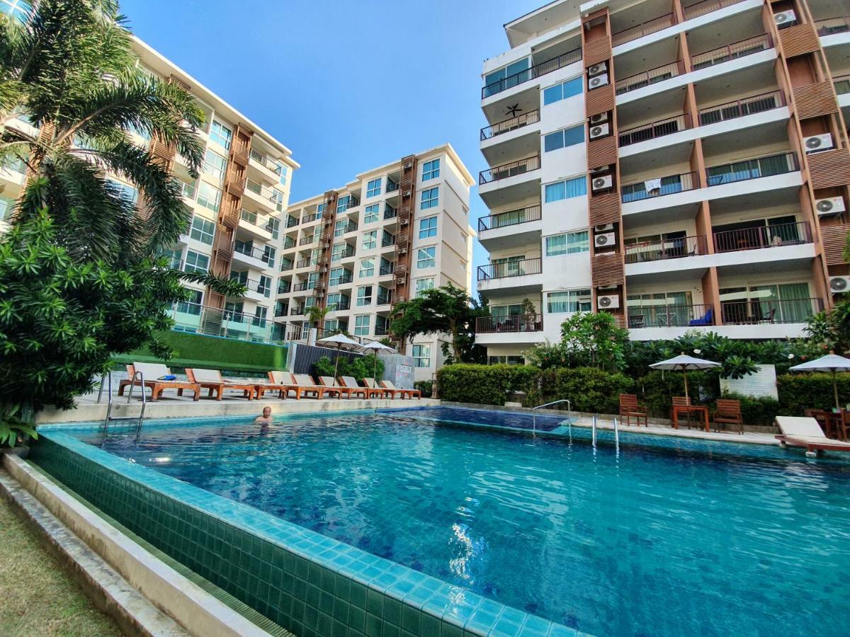 Diamond Suite Pattaya Exterior foto